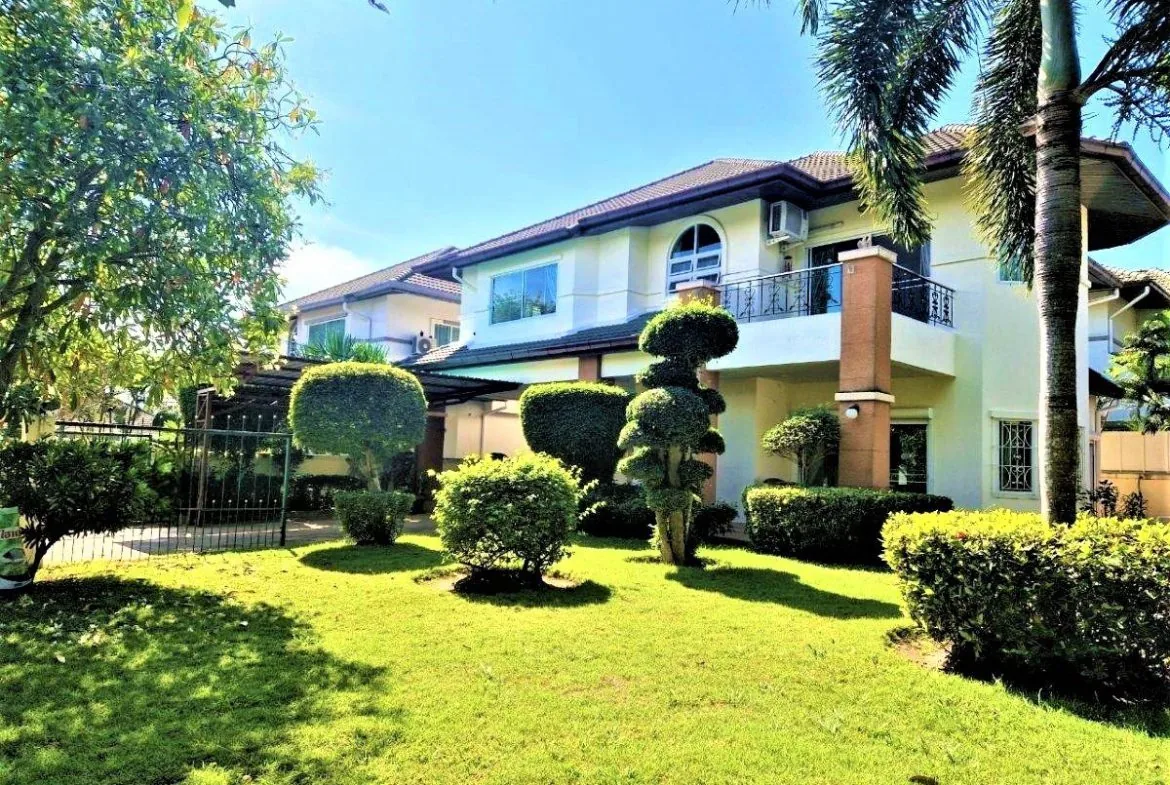 3-Bedroom House for Sale in East Pattaya — photo 1