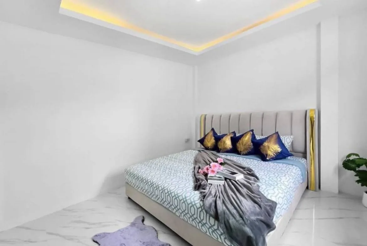 4-Bedroom House for Sale in East Pattaya — photo 2