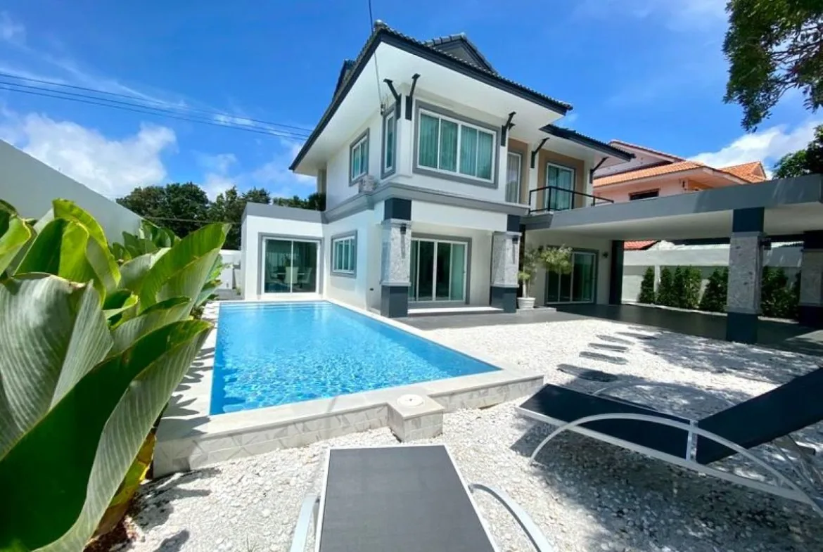 5-Bedroom Pool Villa for Sale in Jomtien – Hansa Paradise Village — photo 1
