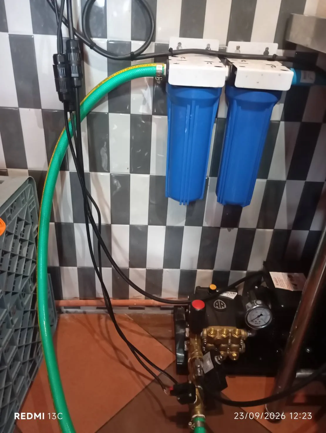 PROFESSIONAL HIGH-PRESSURE MISTING SYSTEM — photo 2