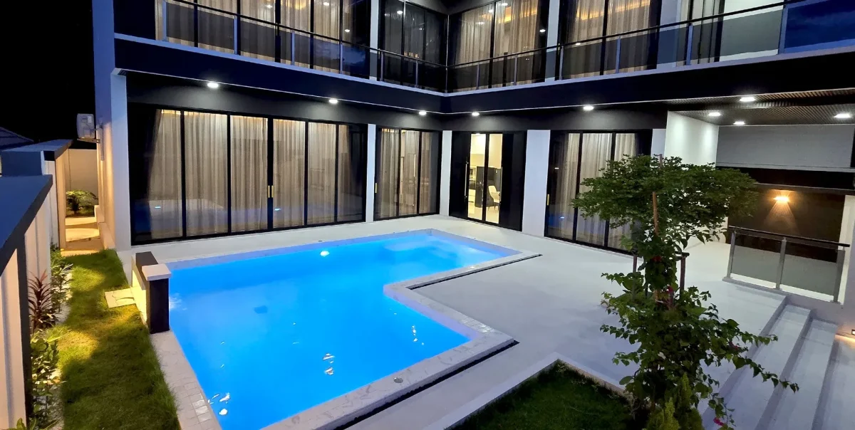 An Exceptional Contemporary Villa in Hua Hin — photo 3