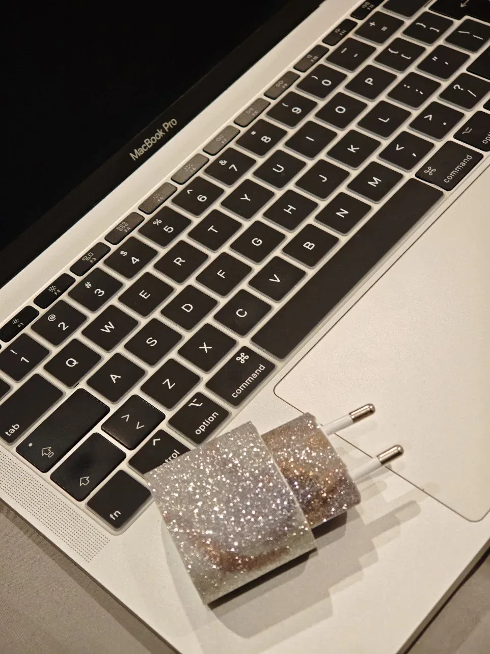 Apple MacBook Pro 13 8Gb / 256Gb — photo 2