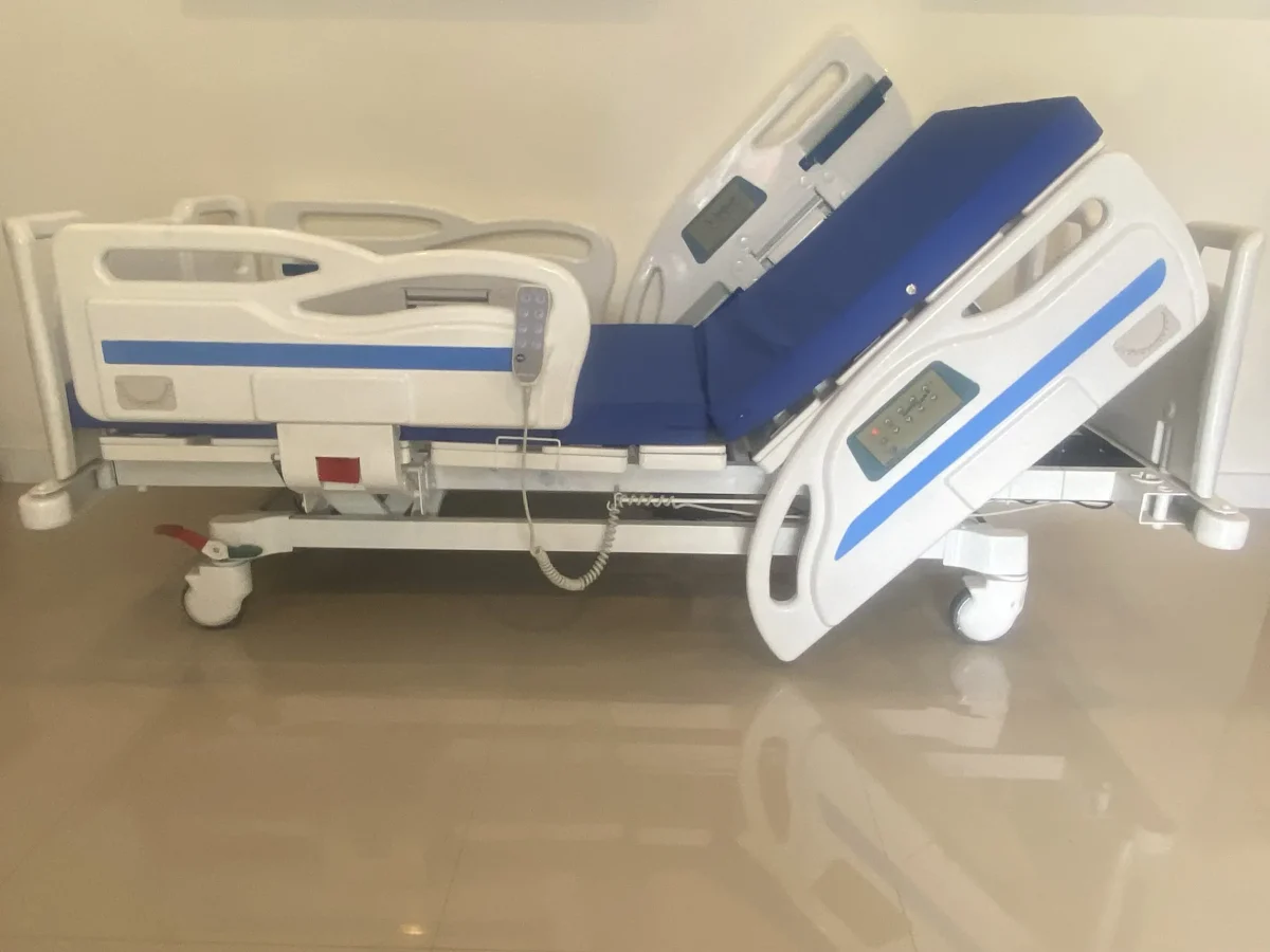 HOME / HOSPITAL BED — photo 2