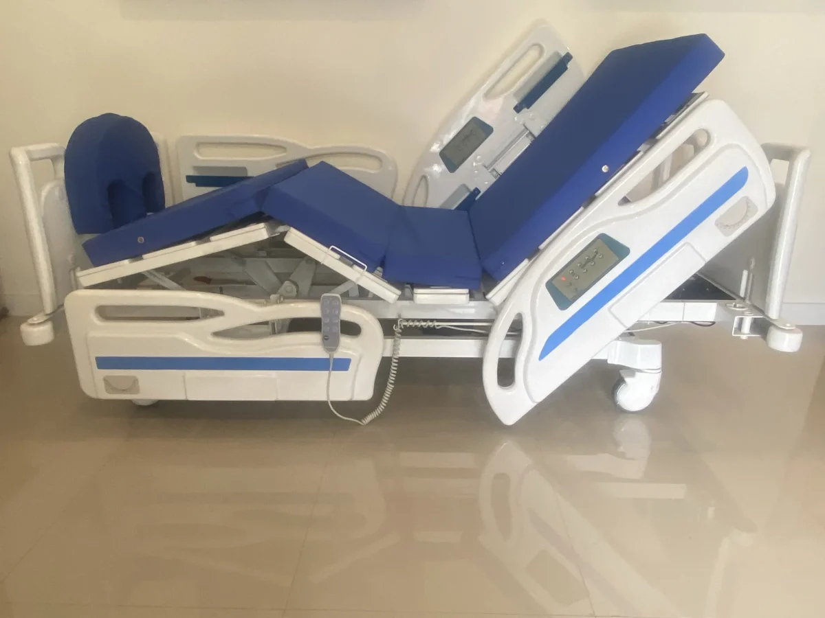 HOME / HOSPITAL BED — photo 3