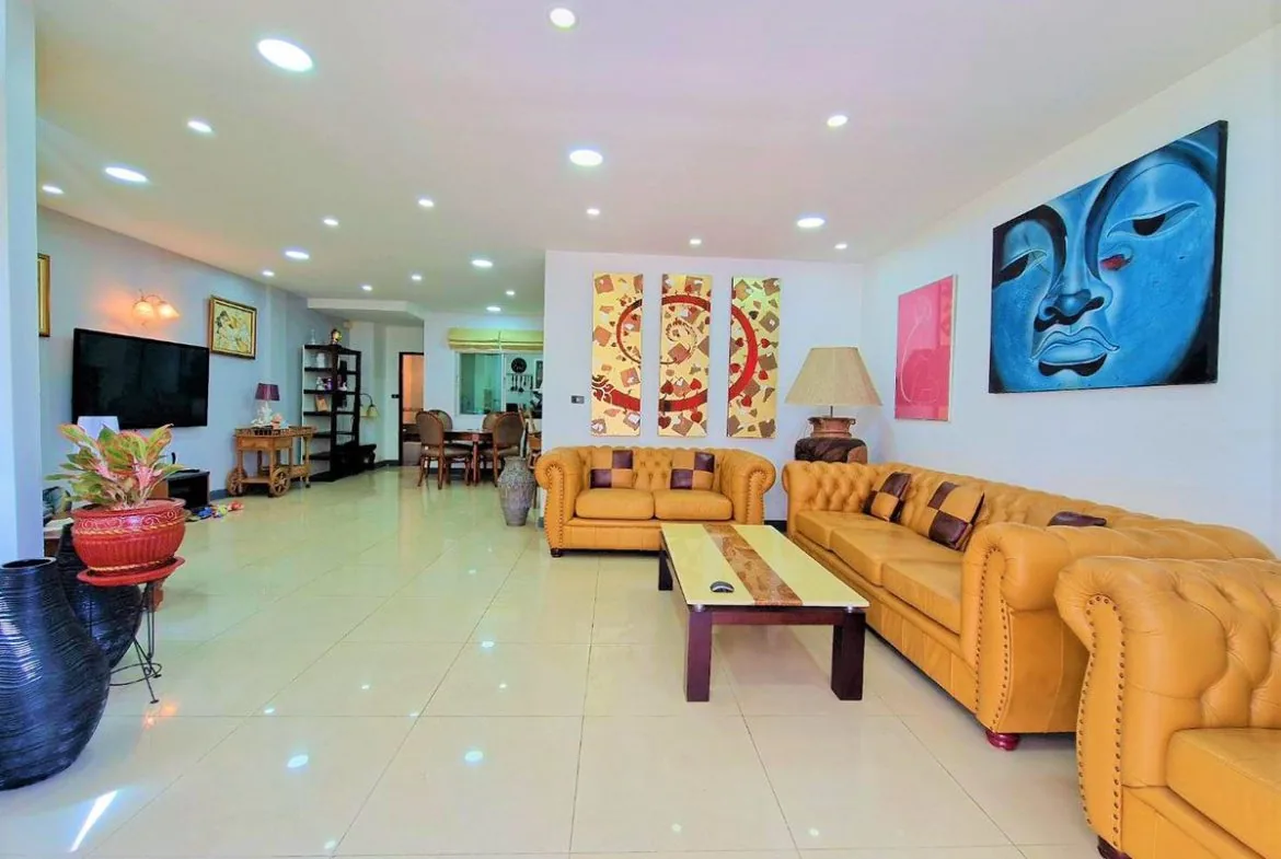 3-Bedroom House for Sale in East Pattaya — photo 1