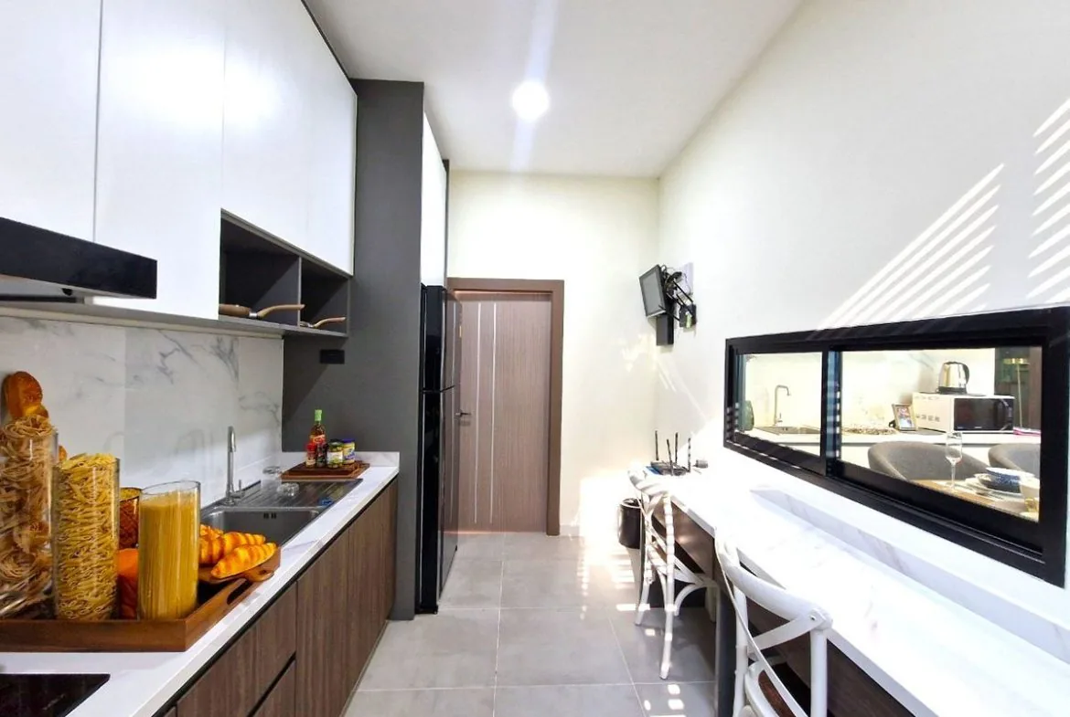 4-Bedroom House for Sale in East Pattaya — photo 2