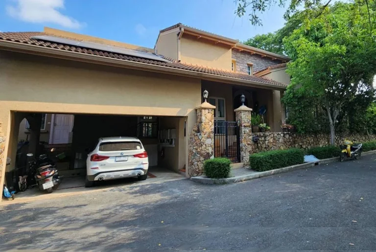 3-Bedroom House for Sale in East Pattaya