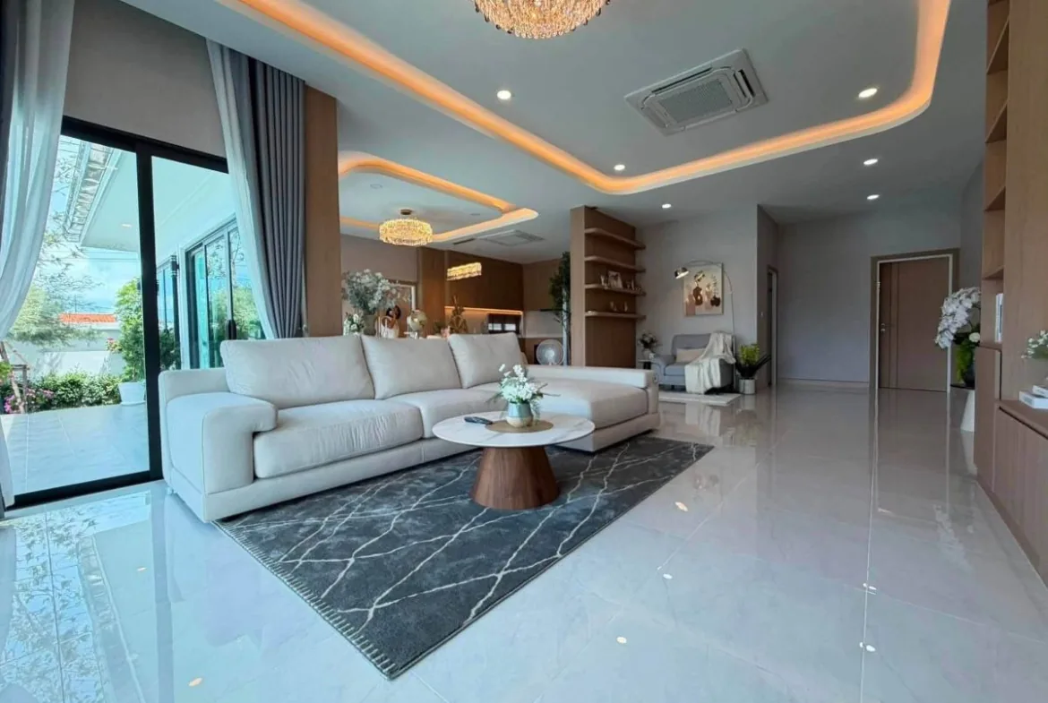 3-Bedroom Pool Villa for Sale in Huay Yai — photo 3