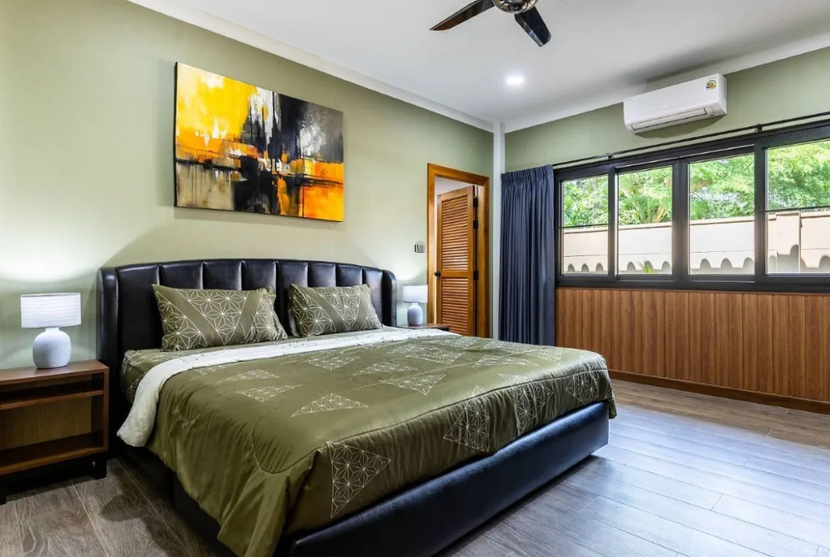 4-Bedroom Pool Villa for Sale in Huay Yai — photo 3