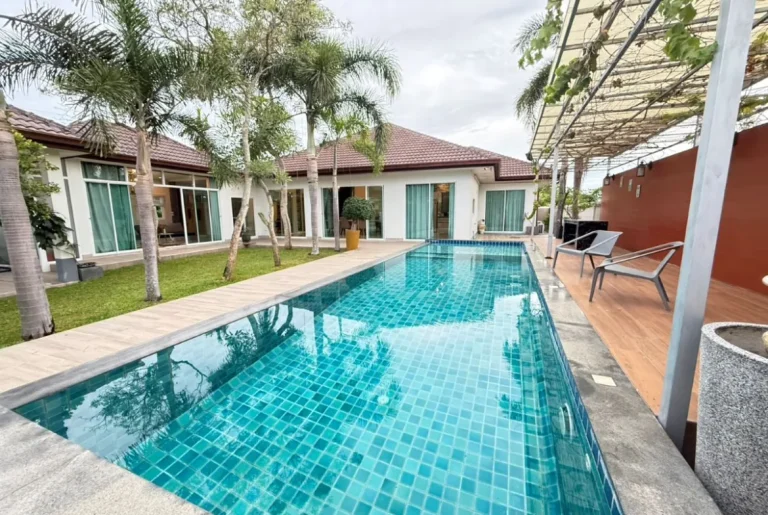 5-Bedroom Pool Villa for Sale in Huay Yai