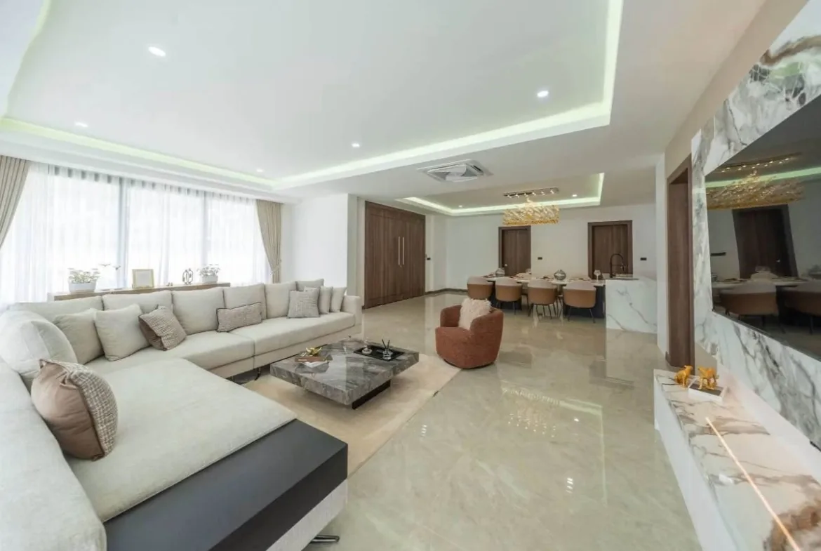 5-Bedroom Pool Villa for Sale in Huay Yai — photo 3