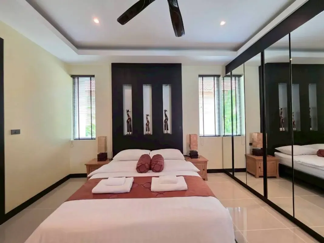 4-Bedroom Pool Villa for Sale or Rent in Mabprachan Lake – Whispering Palm — photo 2