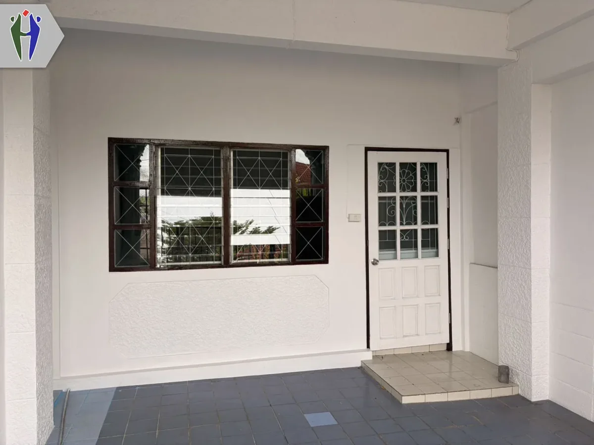 Townhouse Soi. Nerplubwan Central Pattaya, New Renovation, close to market — photo 2