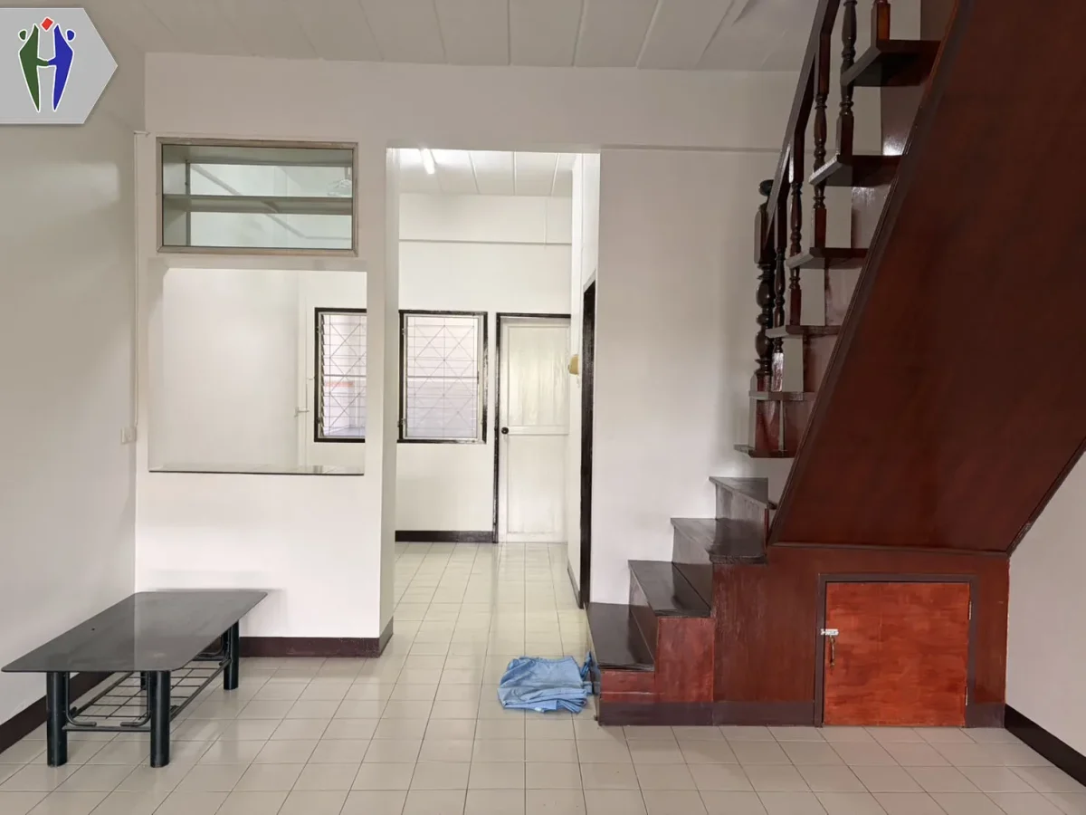 Townhouse Soi. Nerplubwan Central Pattaya, New Renovation, close to market — photo 3