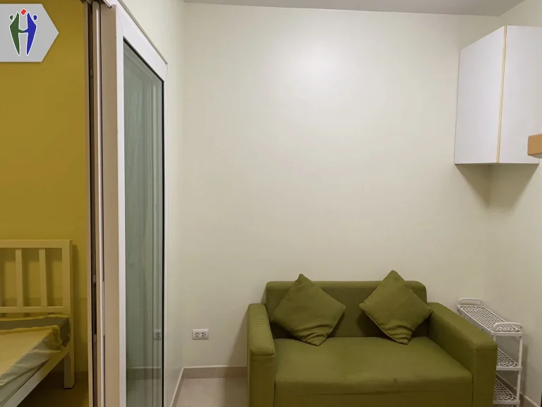 The Trust Central condo for Rent 7500 Baht, Close to Terminal21