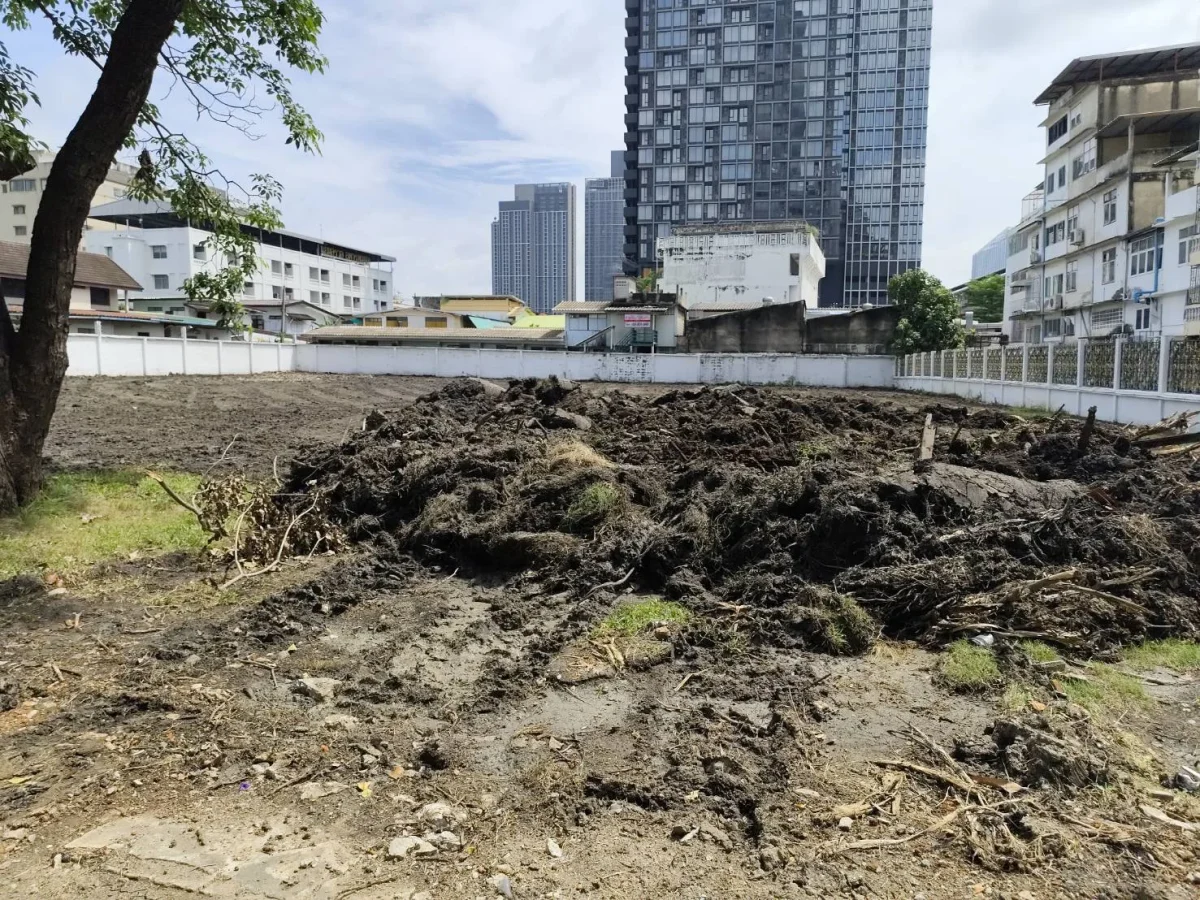 Land and old  house  for sale in a prime location, very close to a main road,   Land with building at Sukhumvit สุขุมวิท 101  BTS Punnawithi ปุณณวิถี need to renovation — photo 2