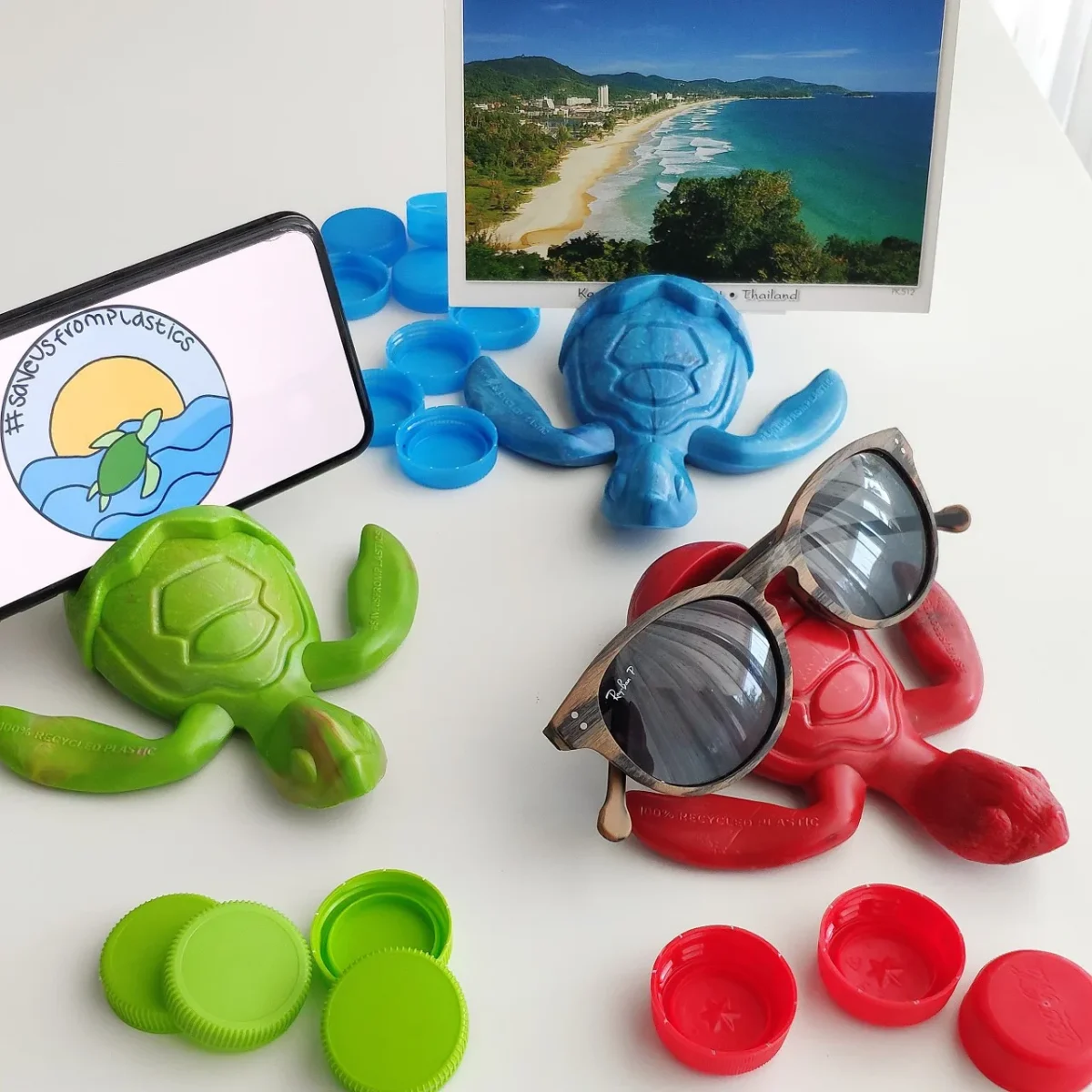 Plastic recycling project with unique souvenir designs — photo 2