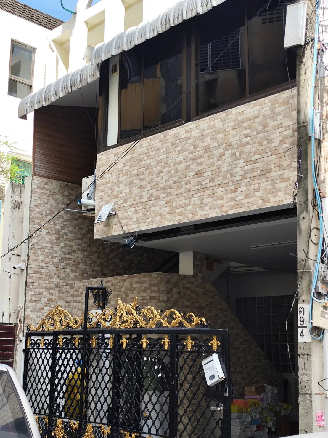 Sale Townhouse 3 storey with tenant can negotiation if buyer do not want near BTS Phrakhanong sukhumvit 44 Sale Townhouse 3 storey near BTS Phrakhanong — photo 1