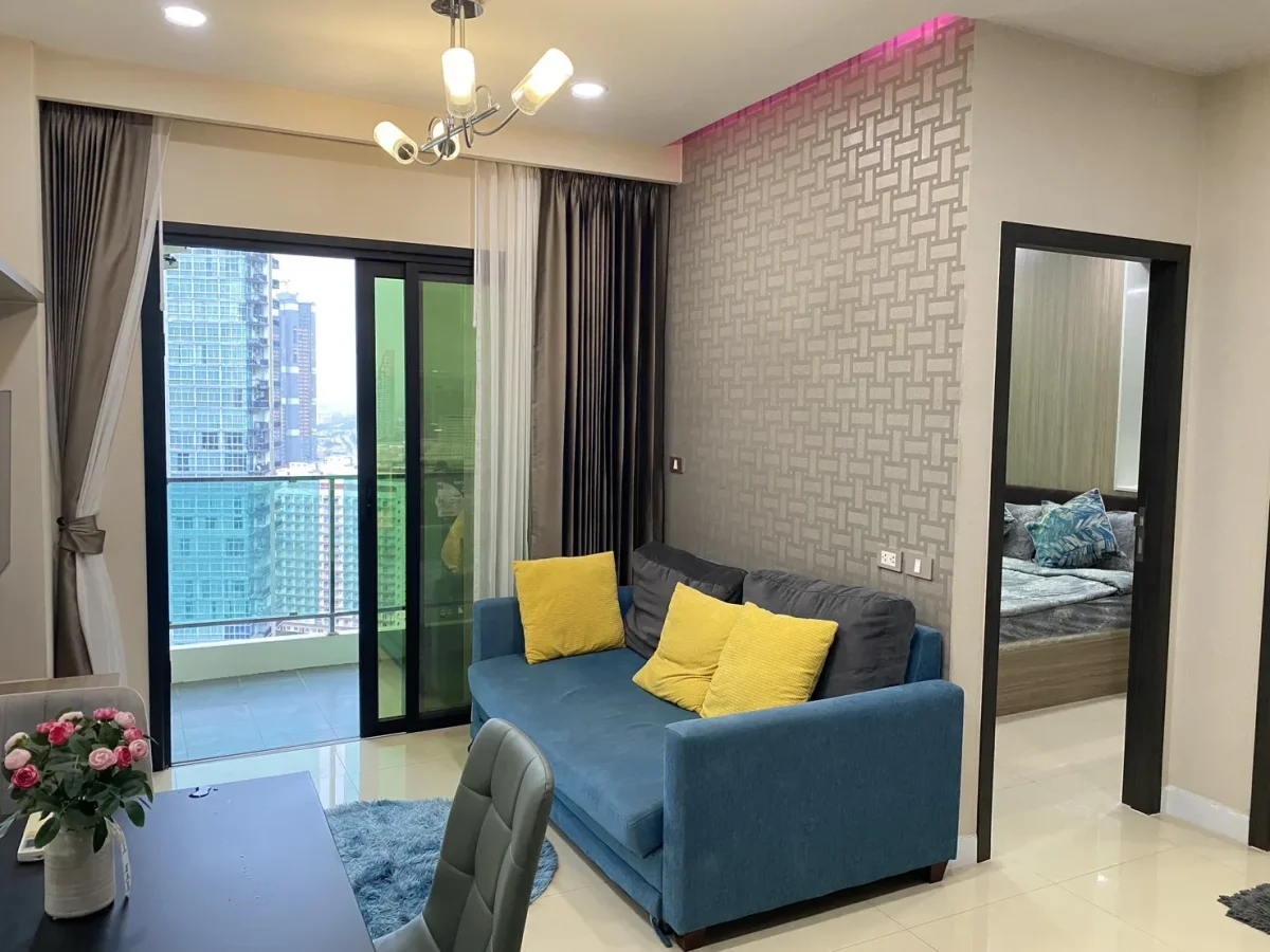 Condo for rent at Dusit Grand view — photo 1