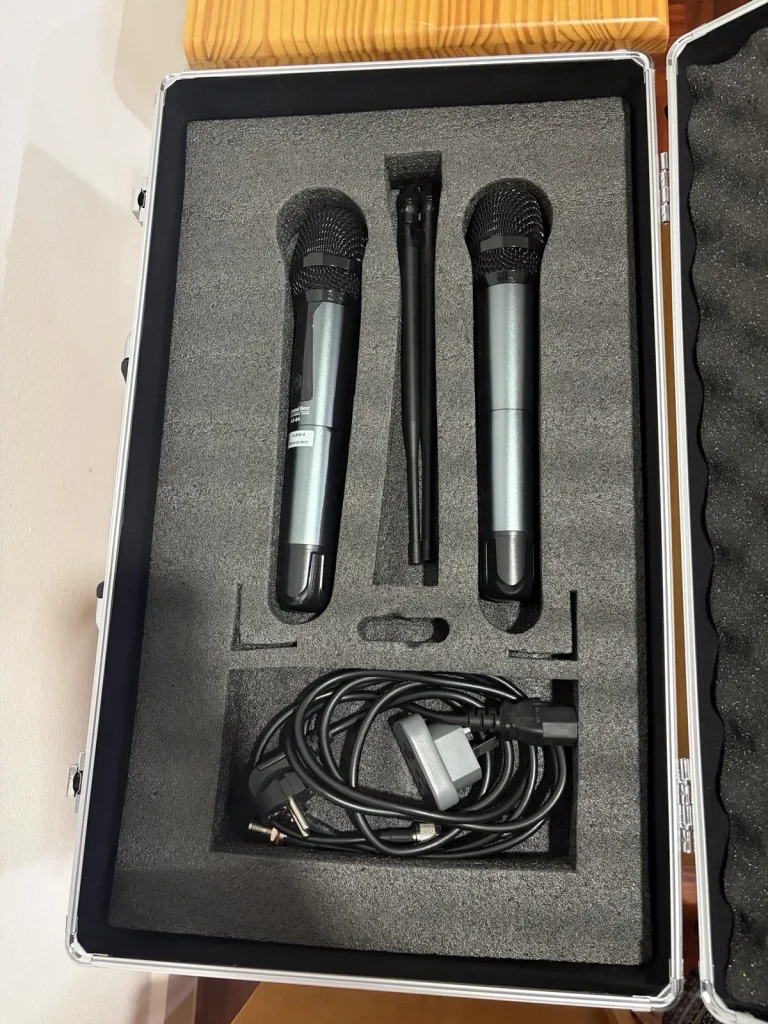 ไมค์ลอยคู่ Sound Best AS-04 ครบชุดพร้อมกล่อง | Dual UHF Mic Set