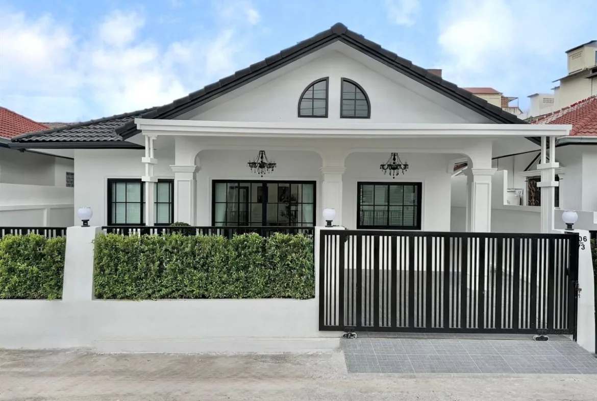 3-Bedroom House for Sale in East Pattaya — photo 1