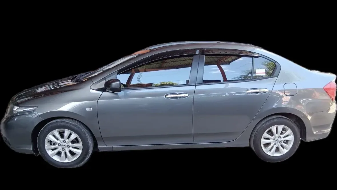 Selling Honda city 2013 used 84,xxx km — photo 3