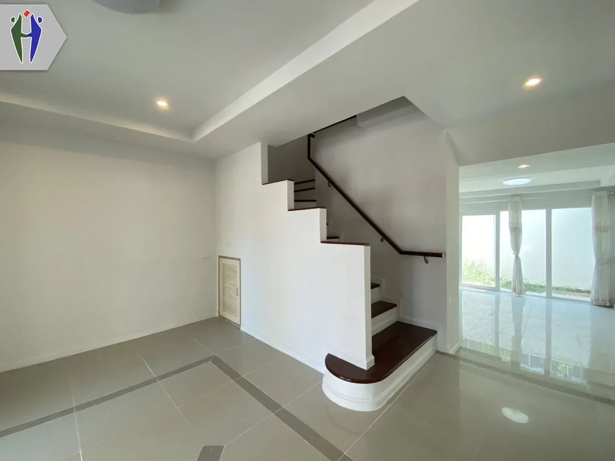 Thepprasit townhouse for rent in modern style !! — photo 2